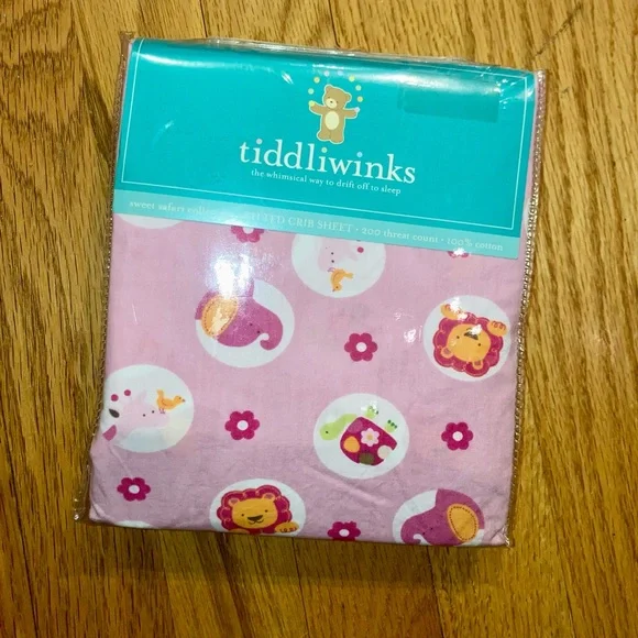 Girls Crib Sheet Colorful Lady Bug or Safari Design - NIP - Picture 2 of 4